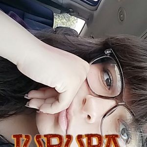 Meet your Posher, Monique